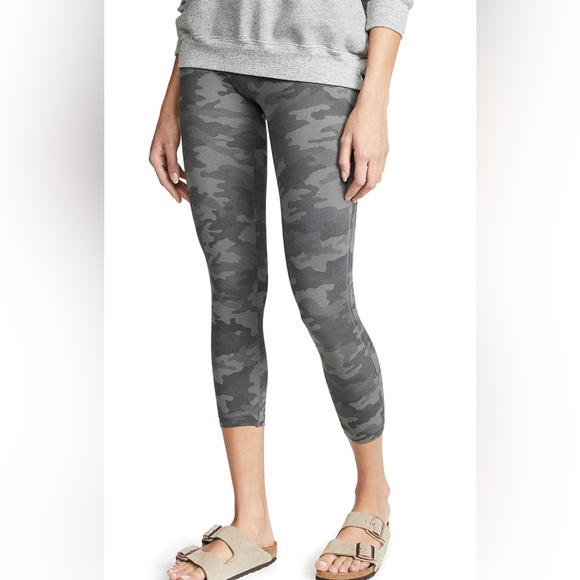 Spanx cropped leggings (XS) - Picture 5 of 13